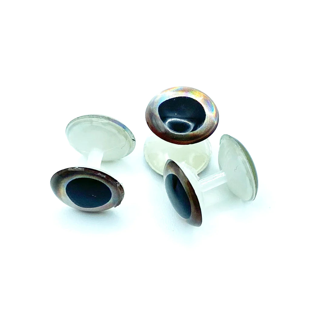 Earth color weightless eyes